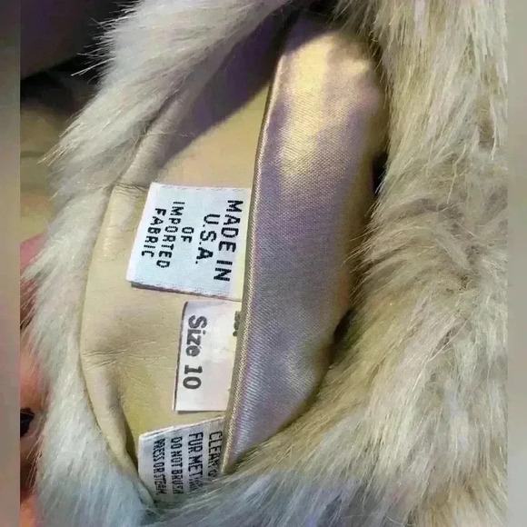 Soft Vintage Faux Fur Coat Size 10 - Picture 5 of 5